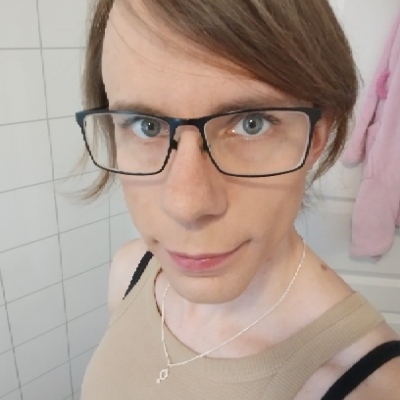 Linnea nsfw  :v_trans:​
